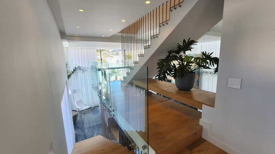 3 Bedroom Property for Sale in Bantry Bay Western Cape